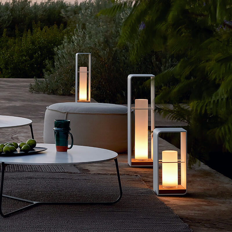 Moderne udendørs solar LED-pullertlampe til haven
