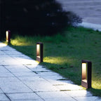 GardenGlow-tyylinen moderni LED-pollarivalaisin ulkokäyttöön