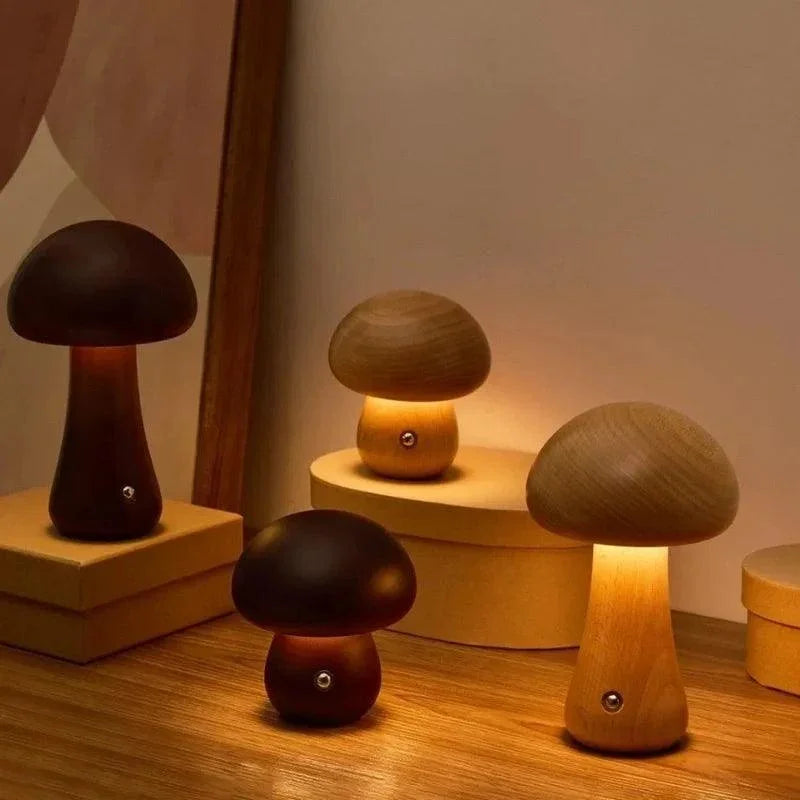 Wiederaufladbare dimmbare Pilz-Tischleuchte aus Massivholz