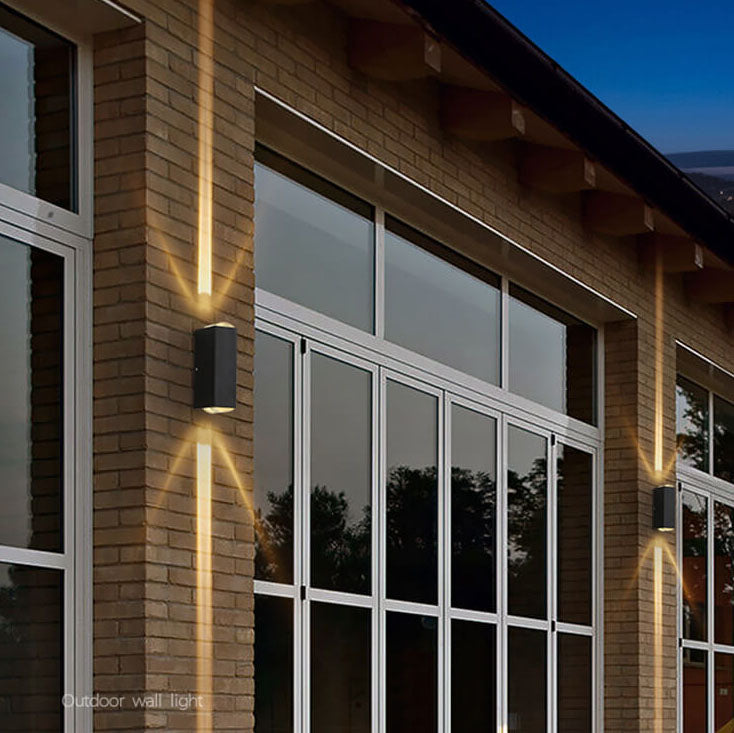 Lampada da parete rettangolare Scandi a LED per esterni con luce rivolta verso l'alto e verso il basso