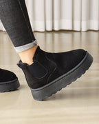 Stivaletti Chelsea da donna con platform e fodera in ecopelliccia
