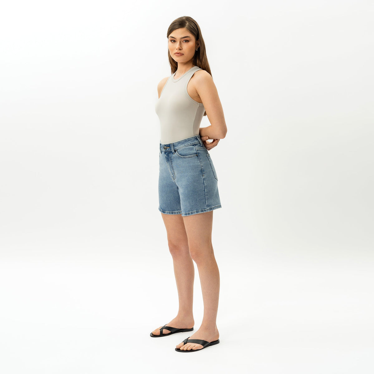 Dameneshorts i strækdenim
