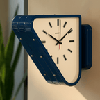 Orologio da parete retrò triangolare con quadrante analogico