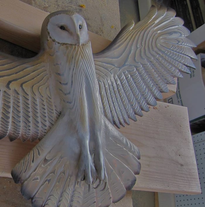 Decorative Flying Owl Wall Sculpture with Detailed Wings and Rustic Nature-Inspired Design