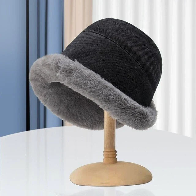 Women’s Faux Fur Bucket Hat