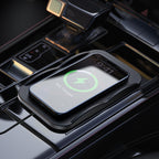 Trådløs opladningsbakke til telefonen i bilen