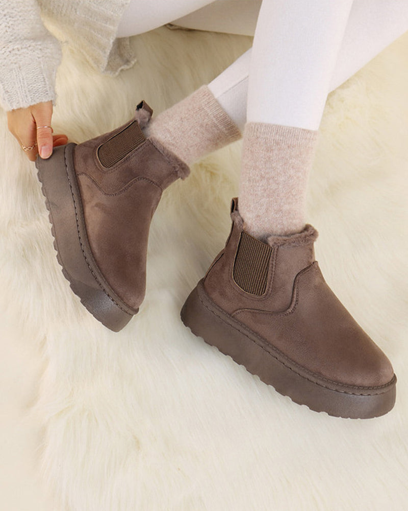 Stivaletti Chelsea da donna con platform e fodera in ecopelliccia