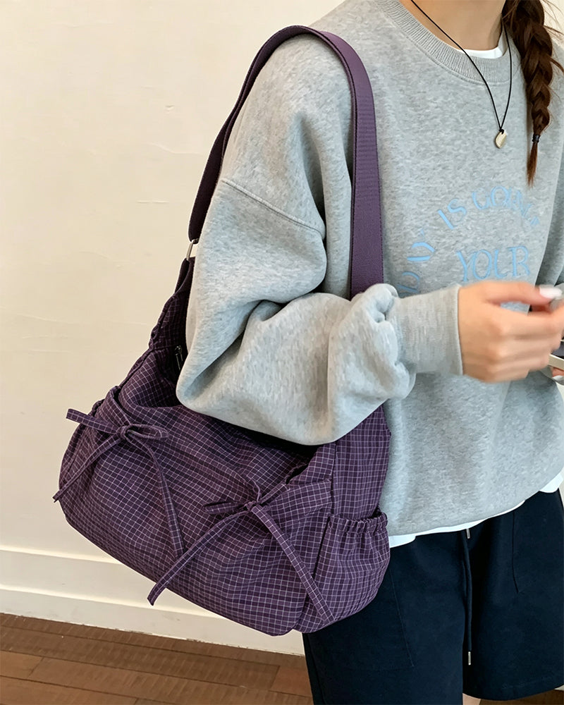 Borsa a spalla da donna a motivo check con più tasche