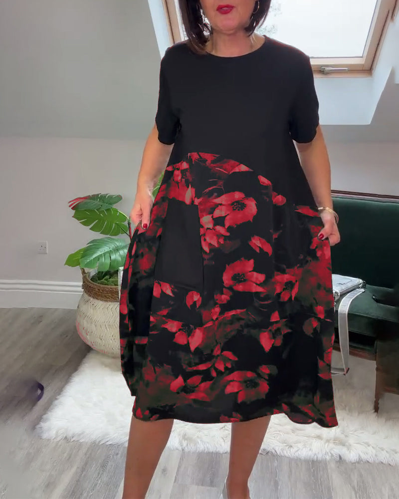 Mellanklänning för kvinnor med blommigt panelmönster