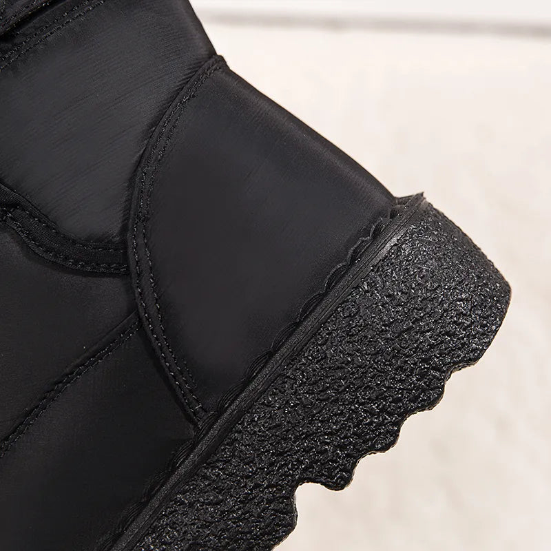 Stivaletti invernali imbottiti unisex alla caviglia