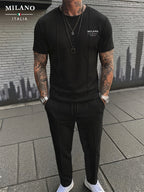 Herren-Set aus strukturiertem T-Shirt mit lässiger Passform und Hose