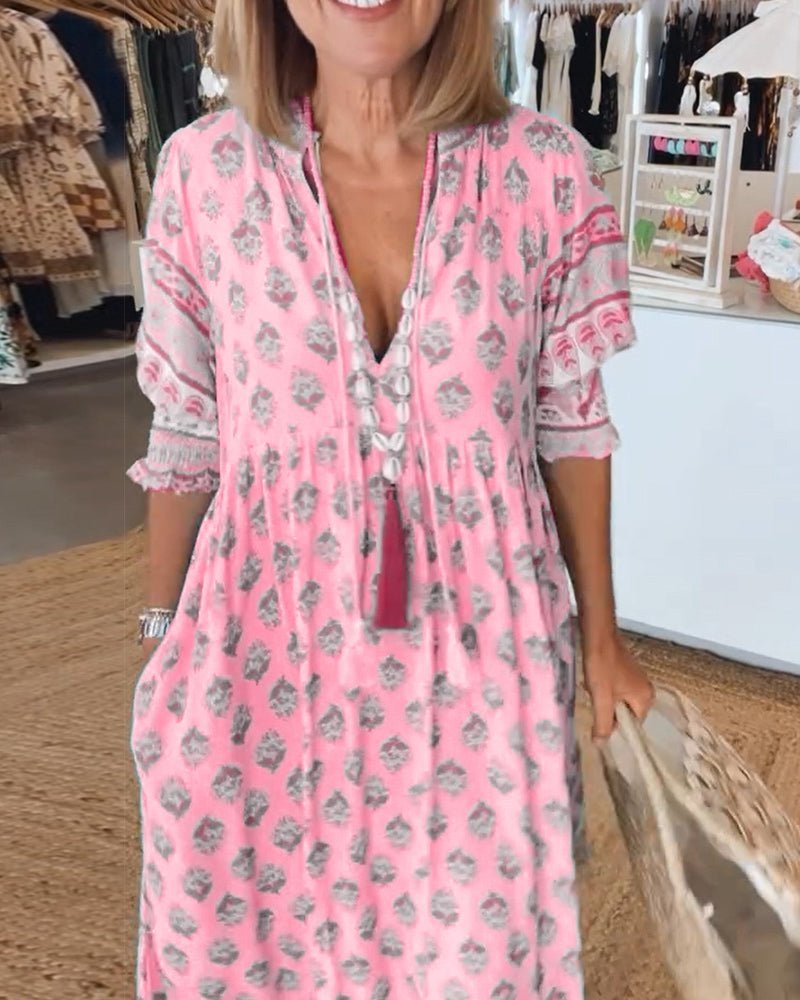 Robe maxi imprimé bohème pour femmes avec col à nouer à pompons