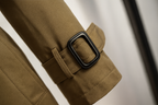 Dubbelknäppt trenchcoat med skärp för kvinnor