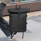Mochila de viaje impermeable con cierre enrollable