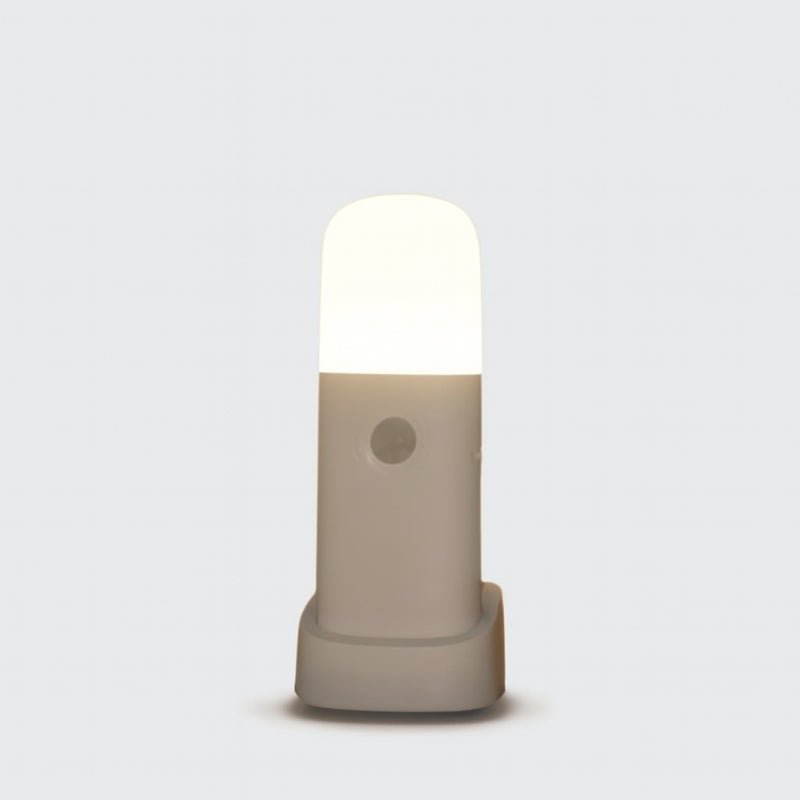 Ładowana lampka nocna LED z czujnikiem ruchu