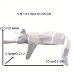 Geometrisk sovende kattefigur med moderne skulpturelt design