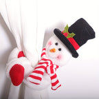 Gardinomtag med jultomte- och snögubbsfigurer