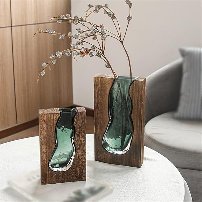 Jarrones decorativos de madera con insertos de vidrio esculpido