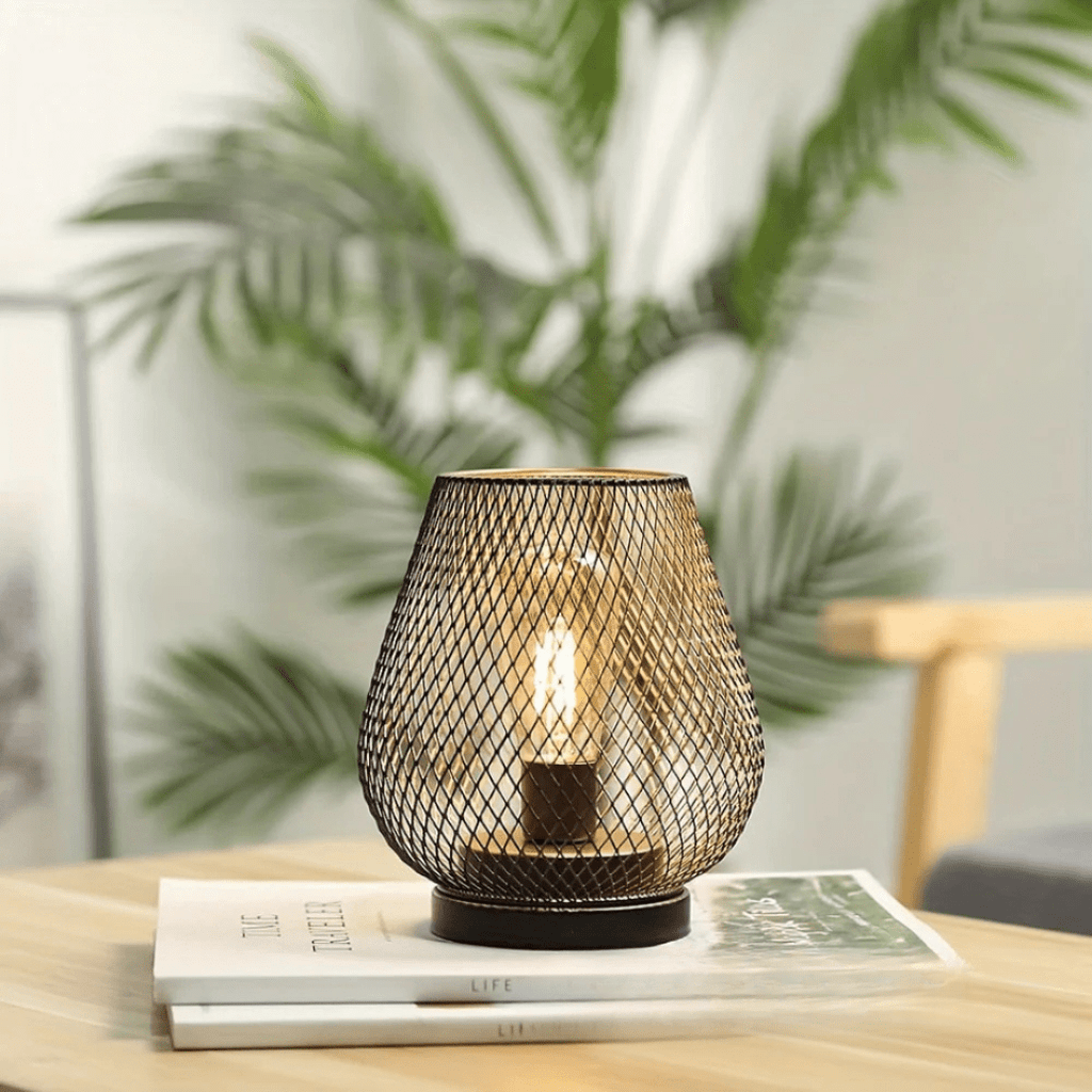 Przenośna, bezprzewodowa metalowa lampka stołowa LED