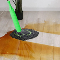 Balai à franges rotatif en microfibre avec manche vert