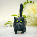 Figura de gato de estilo artesanal con detalles caprichosos para decorar el hogar