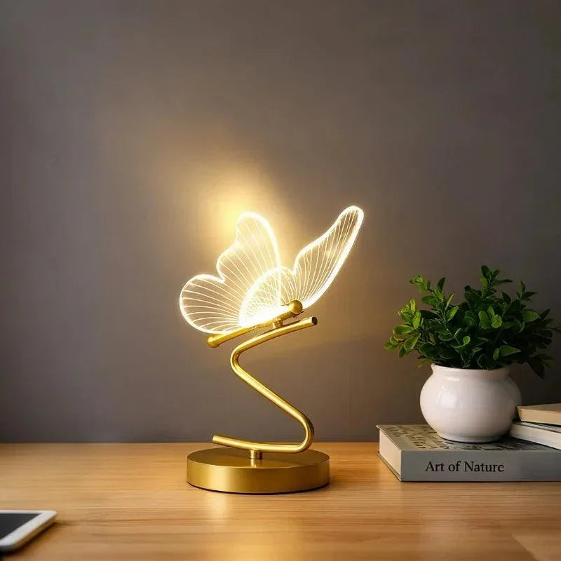 Ładowana lampa stołowa LED z grawerowanym motywem skrzydła motyla