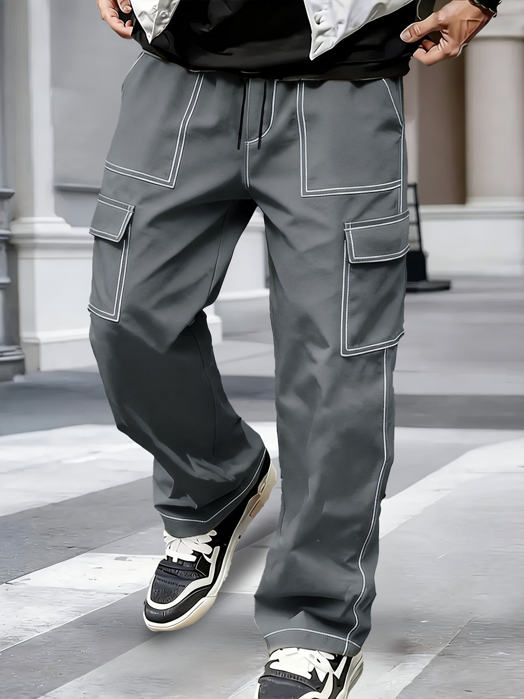 Pantalones cargo de hombre con costuras en contraste
