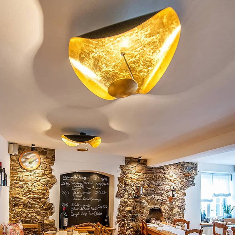 Skulpturel buet LED-pendellampe