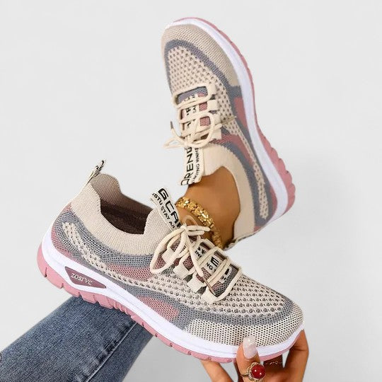Sneakers da donna traspiranti in mesh con lacci