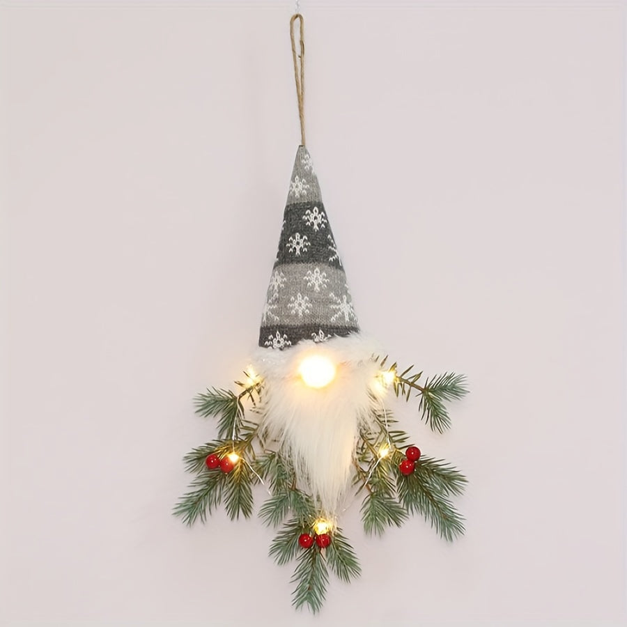 Hängande juldekorationer i form av tomtar med LED-lampor