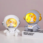 Sparegris med astronautmotiv og LED-natlys
