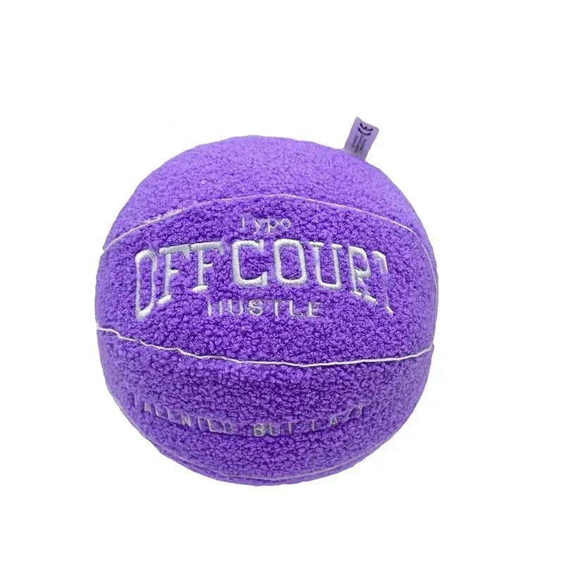 Mjuk dekorationskudde med basketmotiv