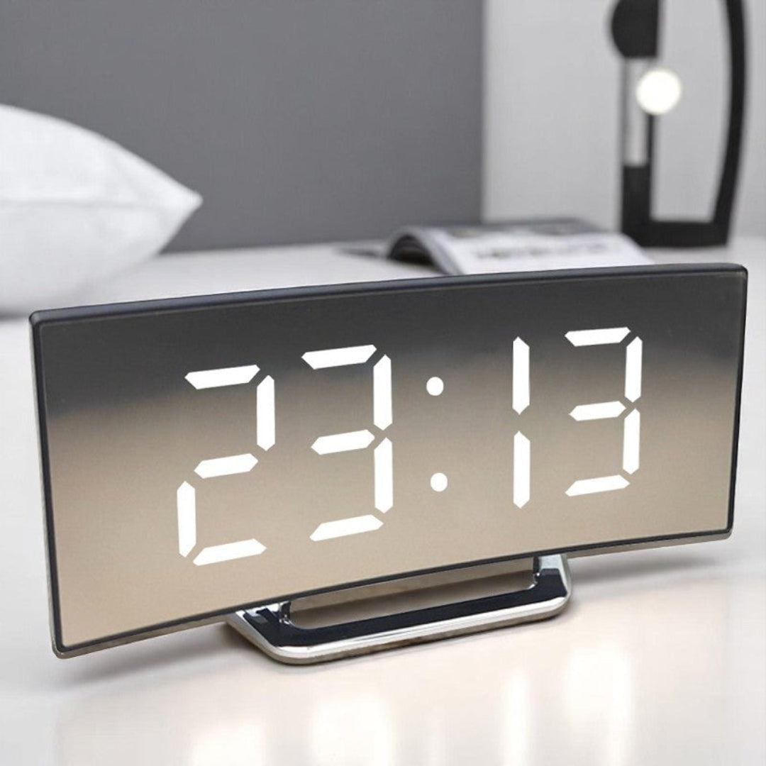 Buet LED-digitalvækkeur med dæmpbart display