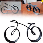 Minimalistisk cykelskulptur til dekorativ udstilling