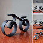 Minimalistisk cykelskulptur til dekorativ udstilling