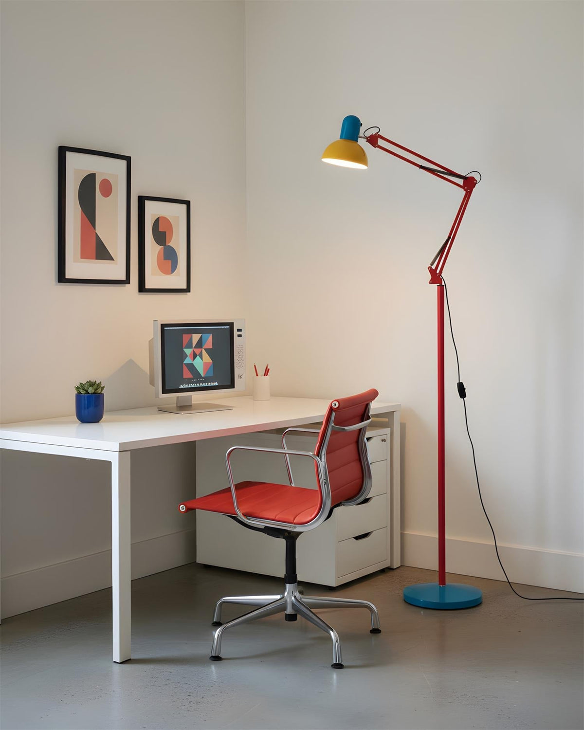 Adjustable Arm Floor Lamp