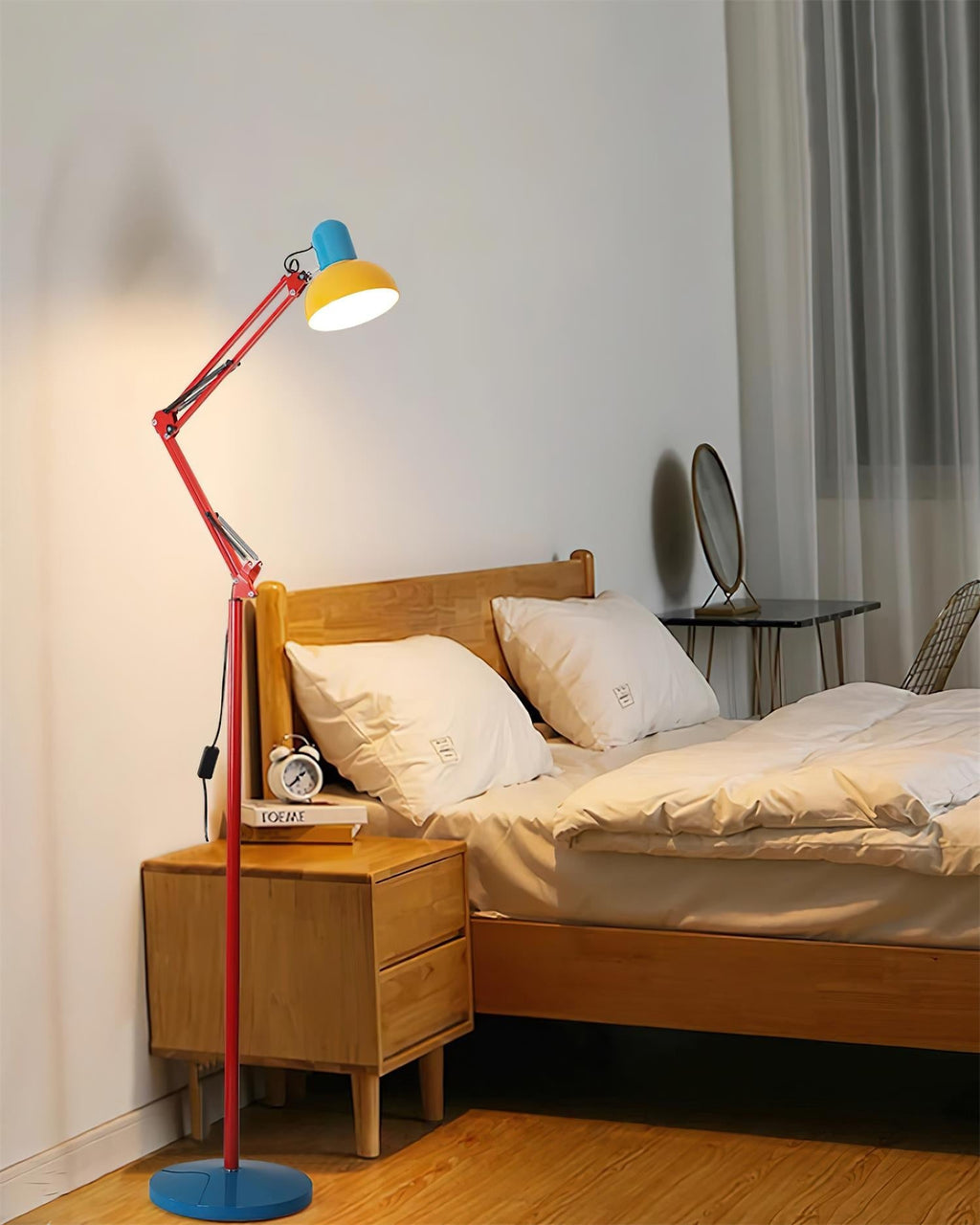 Adjustable Arm Floor Lamp