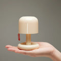 Mini lampada da tavolo decorativa portatile con paralume a forma di fungo