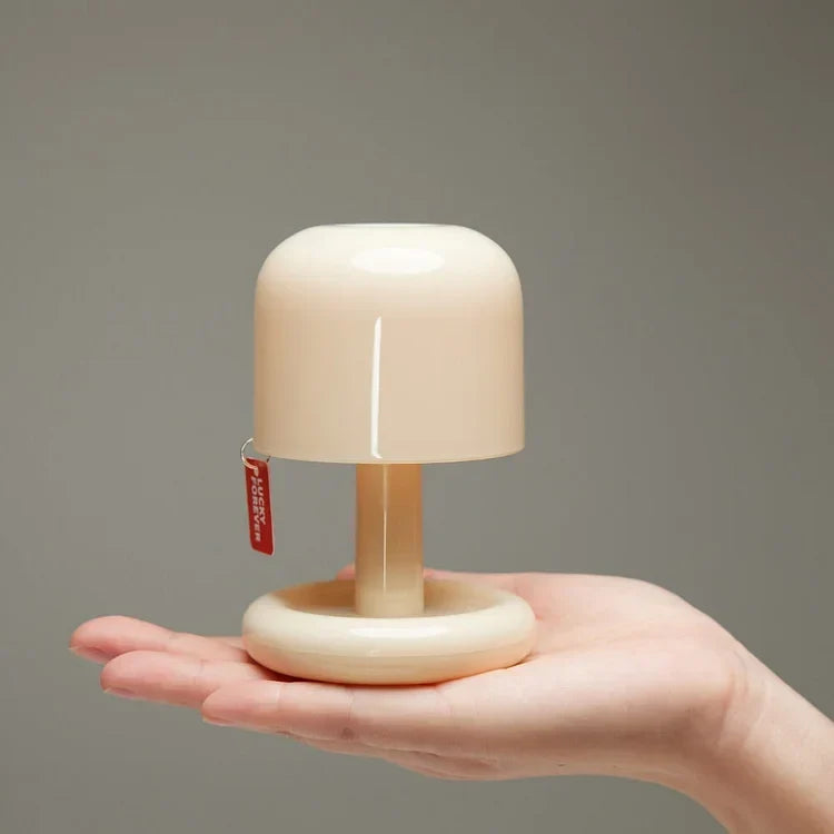 Mini lampada da tavolo decorativa portatile con paralume a forma di fungo