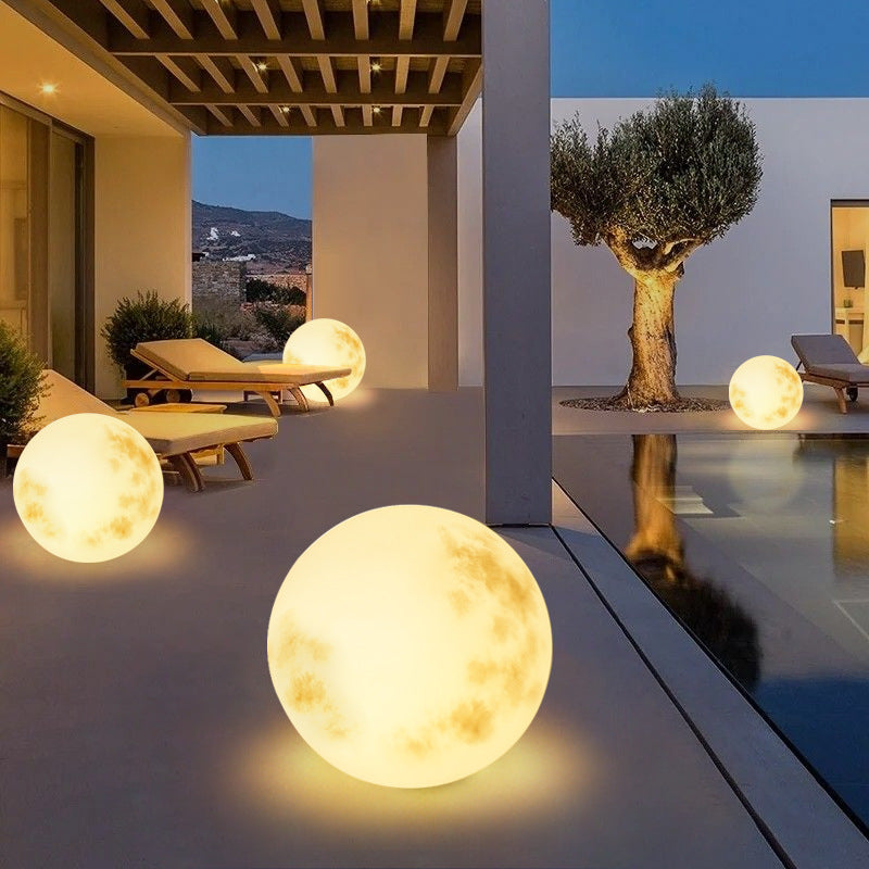 Moon Globe Garden Light