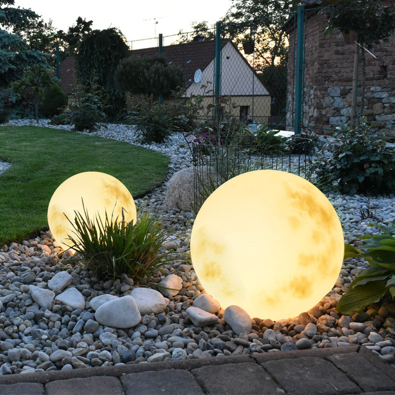 Moon Globe Garden Light