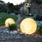 Moon Globe Garden Light