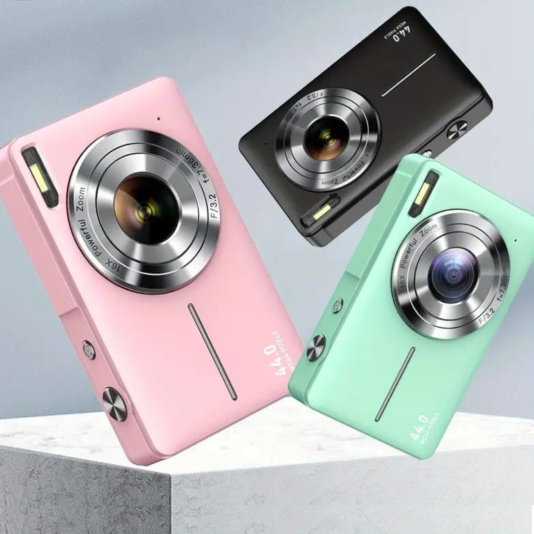 Fotocamera digitale compatta con design dell'obiettivo in stile ottico