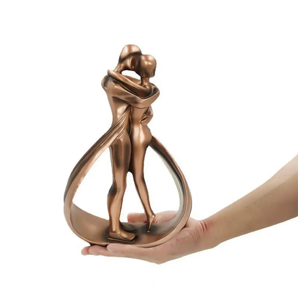 Escultura romántica de pareja con elegantes figuras abrazadas para decorar el hogar
