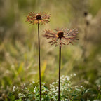 Havepind i jern med rustpatina og blomstermotiv