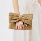 Pochette da donna in fibra intrecciata con fiocco