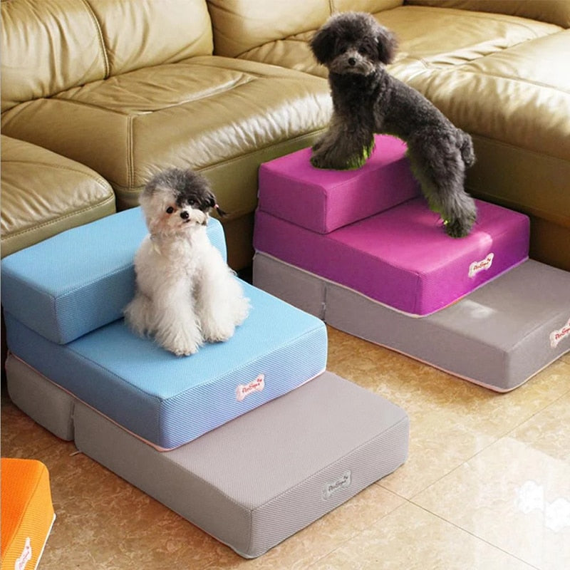 Escalera para mascotas con peldaños acolchados