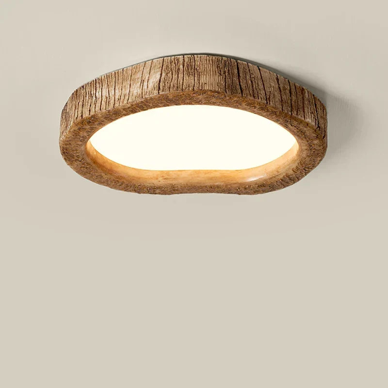 Loftslampe med struktureret trælook