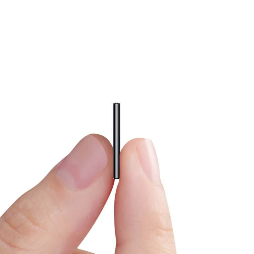 Ultracienki cyfrowy dyktafon z aktywacją głosem i pamięcią 16 GB
