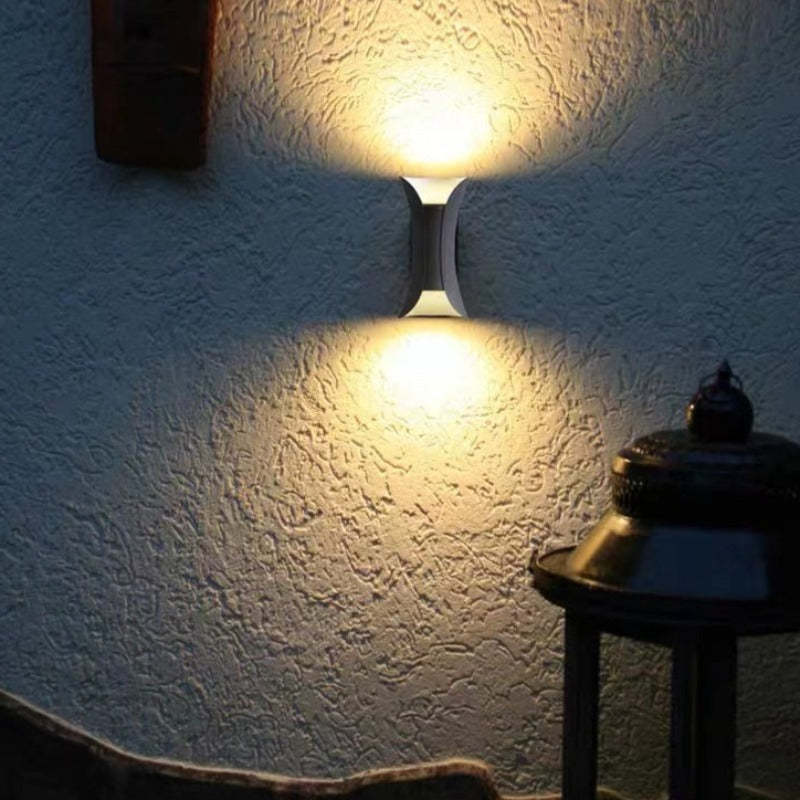 LED-væglampe med lys op og ned